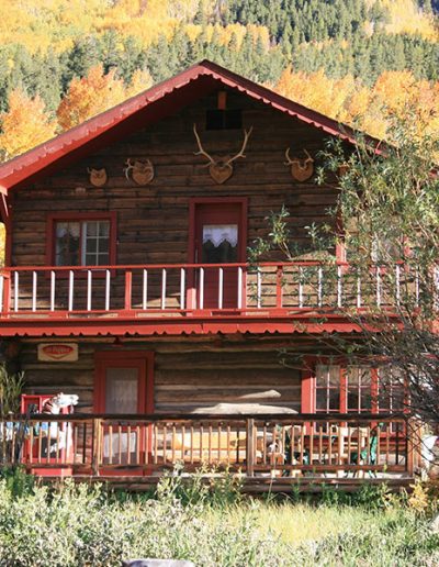 Lodge Cabin outside